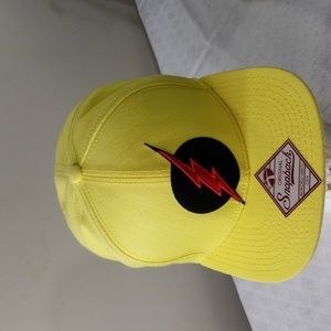 Flash yellow snapback cap hat DC Comics